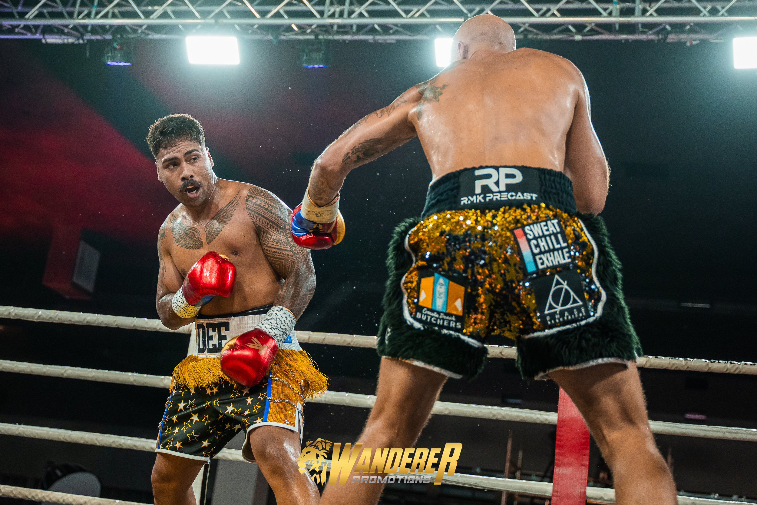 Boxing match image